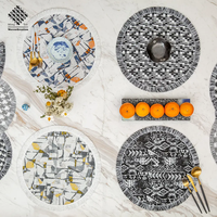 Meilleure qualité de coton avec pompon en polyester pour la décoration de la maison, nappes de table élégantes personnalisées