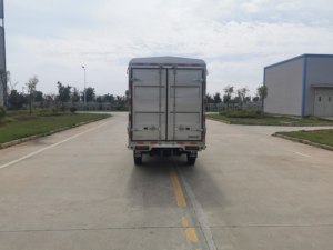 รถบรรทุกสินค้าขนาดเล็ก 4x4 แบบมีห้องโดยสารคู่ 5 ที่นั่ง บรรทุกได้ 2 ตัน  แบบสองห้องโดยสาร เครื่องยนต์เบนซิน ยี่ห้อ KAMA พวงมาลัยซ้าย/ขวา  ความจุ 1.5 ตัน - Product Image 5