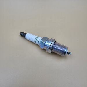 Bougies <span class=keywords><strong>d</strong></span>'allumage automatiques Offre Spéciale BKR6E-11/2756 BKR6E 22401-20J06/6962 Bougie <span class=keywords><strong>d</strong></span>'allumage de voiture de pièces <span class=keywords><strong>d</strong></span>'auto dans la bougie <span class=keywords><strong>d</strong></span>'allumage de moteur de voiture - Product Image 5