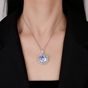 Collares Clásicos Antideslustre Ecológicos de Cobre con Circonita Cúbica de 18mm con Corte Rosa y Color Degradado para Mujer, Regalo al por Mayor - Product Image 6