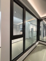 Ventana Abatible de Aluminio con Rotura de Puente Térmico, Doble Acristalamiento, Aislamiento Acústico, Certificación Energy Star, Resistente al Viento