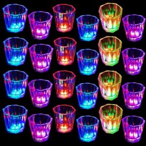 DAMAI Lot de verres à shot lumineux LED pour adultes, cadeaux de fête, accessoires de fête qui brillent dans le noir pour anniversaires et boîtes de nuit - Product Image 1