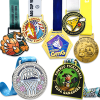 Medali dan Piala Olahraga Logam Kustom Emas Enamel 3D untuk Hoki, Tenis, Pickleball, Bulu Tangkis, Bola Voli, Kriket, Bola Basket