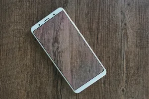 <span class=keywords><strong>VIVO</strong></span> โทรศัพท์มือถือ X20 Snapdragon 660แอนดรอยด์7.1 6.01 "Super AMOLED 4GB RAM <span class=keywords><strong>64GB</strong></span> <span class=keywords><strong>ROM</strong></span> 12.0MP ลายนิ้วมือใบหน้า ID มือสอง - Product Image 2