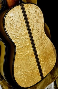 Guitare classique haut de gamme entièrement en <span class=keywords><strong>bois</strong></span> massif de 39 pouces, Geake K-980, fabriquée à la main, table en épicéa suisse, fond et côtés en érable œil de moineau, vente en gros - Product Image 2