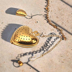 Infusor de Té Portátil Premium de Acero Inoxidable con Cadena Extensible y Gancho para Té de Hojas Sueltas - Product Image 3