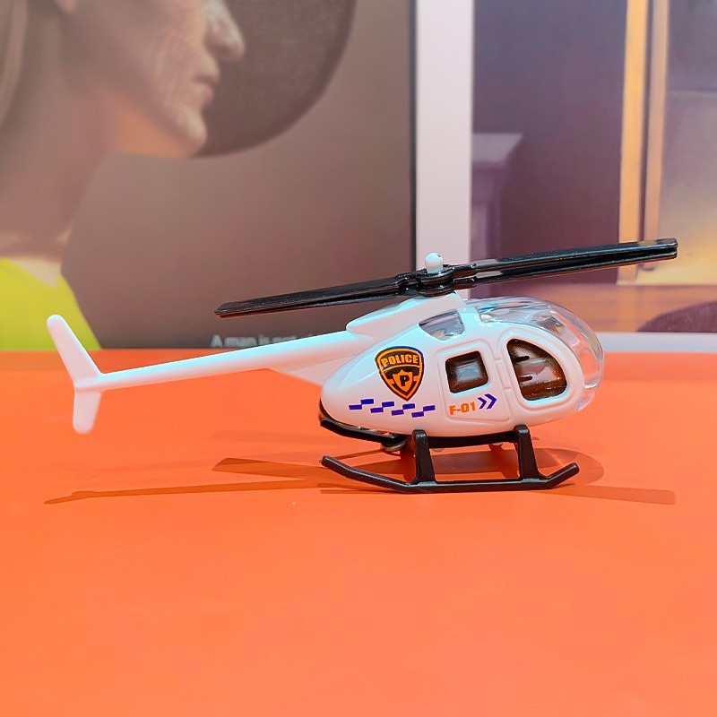 Modelo de simulación de luchador, colgante blanco.