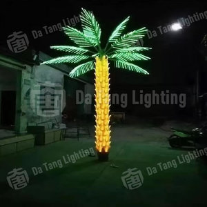 Lampes en forme de cocotier étanches IP65 pour événements extérieurs sur le thème tropical et décoration de jardin - Product Image 2