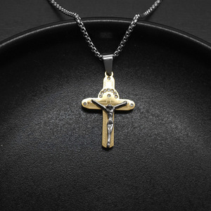Collier Pendentif Croix Religieuse Personnalisée <span class=keywords><strong>Punk</strong></span> <span class=keywords><strong>Rock</strong></span> Jésus en Acier Inoxydable PVD Étanche, Bijou Tendance pour Hommes, Vente en Gros - Product Image 2