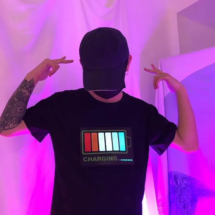 Isi Ulang Pesta Konser Kontrol Suara Musik T Shirt LED Glowing T-shirt untuk Pria