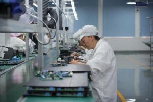 Station d'alimentation portable PPS100 avec <span class=keywords><strong>batterie</strong></span> <span class=keywords><strong>de</strong></span> 24000 mAh, 88,8 Wh, AC100W, type-C PD et éclairage LED pour le <span class=keywords><strong>camping</strong></span> - Product Image 6