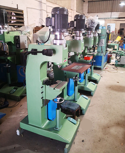 Máquina remachadora de cabeza giratoria hidráulica Remaches sólidos duros Máquina punzonadora Remachadora radial SS <span class=keywords><strong>MS</strong></span> - Product Image 3