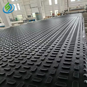 Fabricant professionnel proposant des panneaux d'accès en polyéthylène sur mesure pour la protection des sols sur les chantiers de construction - Product Image 3