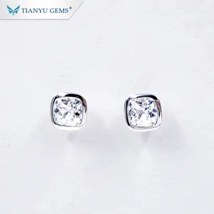 Tianyu อัญมณีที่กำหนดเองเบาะยุโรปเก่าตัดคลาสสิกสีขาวทอง DEF vss moissanite ต่างหู