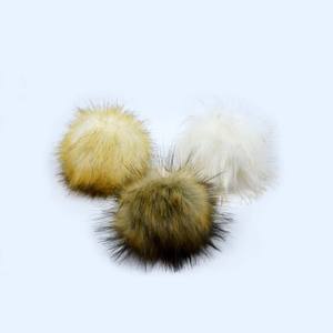 2024 alta calidad precio bajo color clásico mapache piel de zorro pompón para sombrero gorros DIY piel pompón bolsas bufanda Accesorios - Product Image 3
