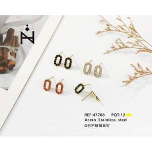 Pendientes de Acero Inoxidable Chapados en Oro con Forma de O y Cristales de Estrás para Mujer, Joyería de Moda, Diseño Geométrico Moderno - Product Image 3