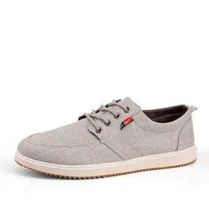 Nieuwe Model Aangekomen Fashion Sneakers Platte Outdoor Rijden Comfortabele Gymschoenen Lage Prijs Europa Eenvoudige Custom Mannen Casual Schoenen