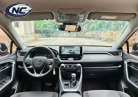 Voiture d'occasion 2023 Rav-4 SUV compact 2.0L Essence Automatique Conduite à gauche Version Urbaine 126KW Intérieur Luxe Foncé Chine Arrière