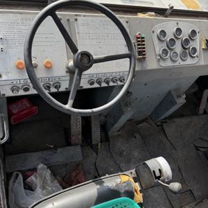 รถบดอัดยางลมแบบสองดรัม XP261 ขนาด 26 ตัน เครื่องยนต์ดีเซล สำหรับงานก่อสร้างถนนแอสฟัลต์ - Product Image 5