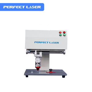 Máquina de marcado por micropercusión eléctrica de sobremesa para grabar placas de identificación metálicas, números VIN de acero, números de serie, marcos de motor y etiquetas industriales - Product Image 1