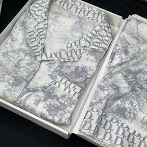 Nuovo Lancio <span class=keywords><strong>Pigiama</strong></span> da <span class=keywords><strong>Donna</strong></span> Best-seller Personalizzabile Pronto da Indossare in Seta di Ghiaccio con Maniche Lunghe e Pantaloni Lunghi Set con Stampa a Inchiostro - Product Image 1