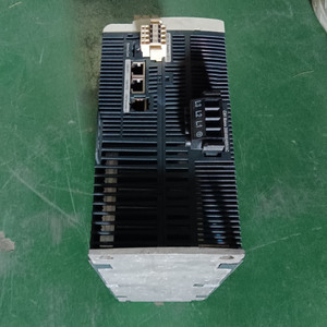 Variador de Frecuencia LXM32CD72N4 de 7KW, Serie LXM32, Usado en Buenas Condiciones - Product Image 4