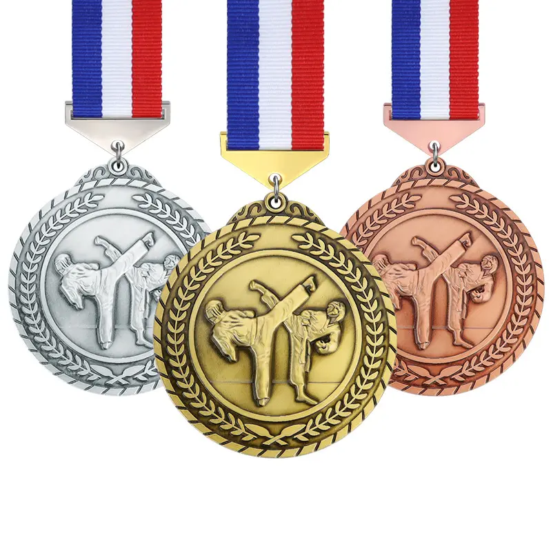 Fabricant de médailles personnalisées 3D Sports Metal Taekwondo Karaté Médailles Sports Award Trophées Médailles Plaques