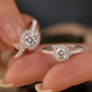 Anillo Suelto Cuadrado Princesa de Plata S925 Clásico con Diamante de Simulación de 1 Quilate para Mujer, Ideal para Venta en Vivo (Shake Voice) - Product Image 2