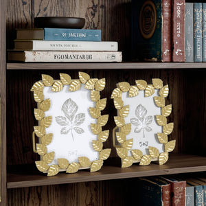 Marcos de Fotos para Fotos Familiares de Estilo Nudista, Fabricación Económica, Marcos de Metal con Flores para Sala de Estar, Juego de 2 - Product Image 2