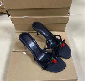 ZA 2025 Nuove Scarpe Estive da Donna con Tacco Basso, Decorazione a Ciliegia con Perline, Punta Rotonda Nera, Posteriore Aperto, Colore Unico - Product Image 1