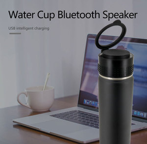 Bouteille d'<span class=keywords><strong>eau</strong></span> en acier inoxydable à double paroi isolée sous vide de 500 ml (16,9 oz) avec couvercle haut-parleur Bluetooth détachable et <span class=keywords><strong>support</strong></span> magnétique pour téléphone - Product Image 2