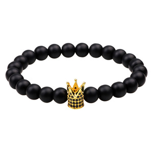 Pulsera negra mate con cuentas y dije de corona, joyería de aleación de cobre, regalo para hombres y mujeres, accesorio de moda - Product Image 3