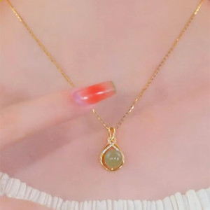 Hetian Jade Water Drop Pendant Necklace For Women Gold Chain Bezel Setting Everyday Wear - Product Image 3