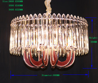 Lustre en cuir et fer avec finition dorée moderne et luxueuse, cristal, taille personnalisable, éclairage à économie d'énergie, garantie de 2 ans, salon