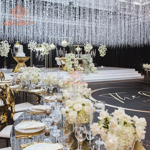 Tavolo da Cerimonia Moderno di Lusso con Struttura in Acciaio Inox Dorato e Piano in Vetro a Specchio, Tavolo Serpentino per Matrimoni - Product Image 2