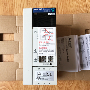 Unidad de Accionamiento Servo Mitsubishi FANUC MR-J2S-40A-QW219, Pieza de Repuesto Industrial - Product Image 3