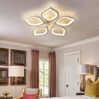 Design intelligent pour l'intérieur des pièces rondes Lustre moderne décoratif télécommandé Luminaires à fleurs Plafonnier led en acrylique pour plafond