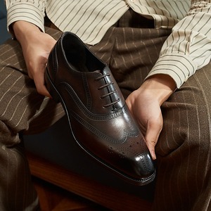 Zapatos Oxford de Punta Puntiaguda para Hombre, Estilo Retro Europeo-Americano, para Oficina, Carrera y Fiestas, Transpirables, Ligeros, con Suela de Goma Antideslizante - Product Image 1