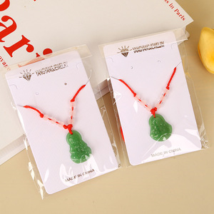 Collar con Colgante de Buda de Imitación de Jade de Yiwu, con Cuerda Roja, Unisex, Hecho en China - Product Image 1