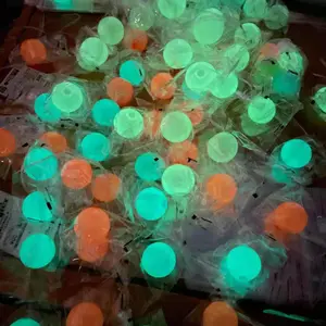 गर्म बेचने Luminescent तनाव से राहत गेंदों चिपचिपा गेंद छड़ी दीवार धीरे-धीरे गिर, स्क्विशी चमक खिलौने