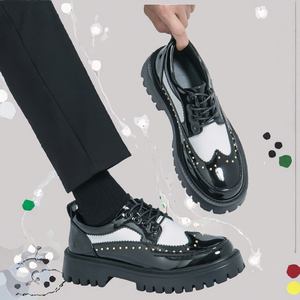 Chaussures Oxford à plateforme bicolores noir et blanc pour hommes, à bout aile, cloutées, à lacets, à semelle épaisse, habillées - Product Image 3