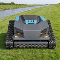 Tondeuse à gazon autotractée sans fil de 700 mm avec lames oscillantes parallèles, système de levage de plateau à distance, et système d'entraînement à essence – Stock disponible