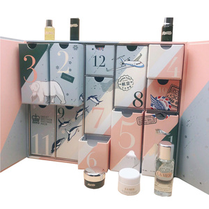 Giáng Sinh Đếm Ngược Nước Hoa Advent Lịch Hộp <span class=keywords><strong>12</strong></span> Ngày Từ Đóng Cửa Nhỏ Khoang Mỹ Phẩm Theo Mùa Quà Tặng Tổ Chức - Product Image 2