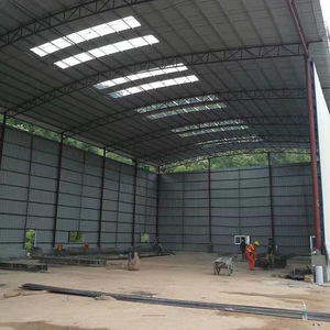 Entrepôt en structure acier, bâtiment industriel en acier pour stockage et usage en usine, résistant aux vents forts jusqu'à 120 mph - Product Image 1
