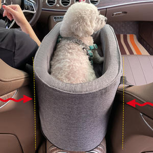 Asiento de coche para perros con consola central desmontable al por mayor para perros pequeños con cinturón de seguridad y parte inferior antideslizante para uso en viajes - Product Image 3