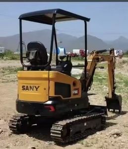Mini Excavadora Usada SANY SY16C 2022 de 2 Toneladas, Excavadora de Orugas con Motor Cummins, Caja de Cambios y Bomba en Venta - Product Image 2
