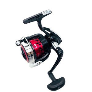 รอกสปินนิ่ง Daiwa Sweepfire 2B Cs รุ่นโลหะ สำหรับมือขวา เหมาะสำหรับตกปลาทะเล ตกปลาหิน ตกปลาด้วยเหยื่อปลอม - Product Image 1