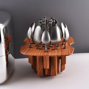 Vente en gros <span class=keywords><strong>de</strong></span> boîte porte-bonheur <span class=keywords><strong>de</strong></span> <span class=keywords><strong>la</strong></span> Ligue des Champions boîte <span class=keywords><strong>de</strong></span> rangement en acier inoxydable 24 pièces cuillère <span class=keywords><strong>fourchette</strong></span> dîner couteaux fête ensemble <span class=keywords><strong>de</strong></span> couverts en argent - Product Image 5