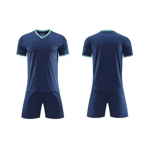 Großhandel Schnelltrocknende Sublimations-Fußballbekleidung Einfarbige Fußballtrikots Individualisierte Fußballtrikots für Herren - Product Image 2