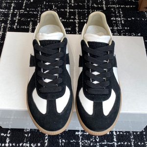 Chaussures de tennis pour hommes en cuir véritable blanc et noir, bout rond, lacets, semelle en caoutchouc, style décontracté toutes saisons - Product Image 2